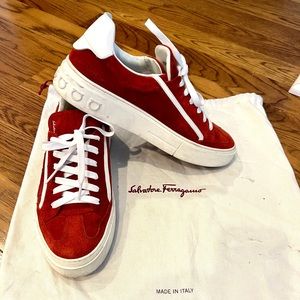 Ferragamo suede sneaker - men - 7.5M
